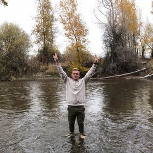 Meet your Posher, Ethan